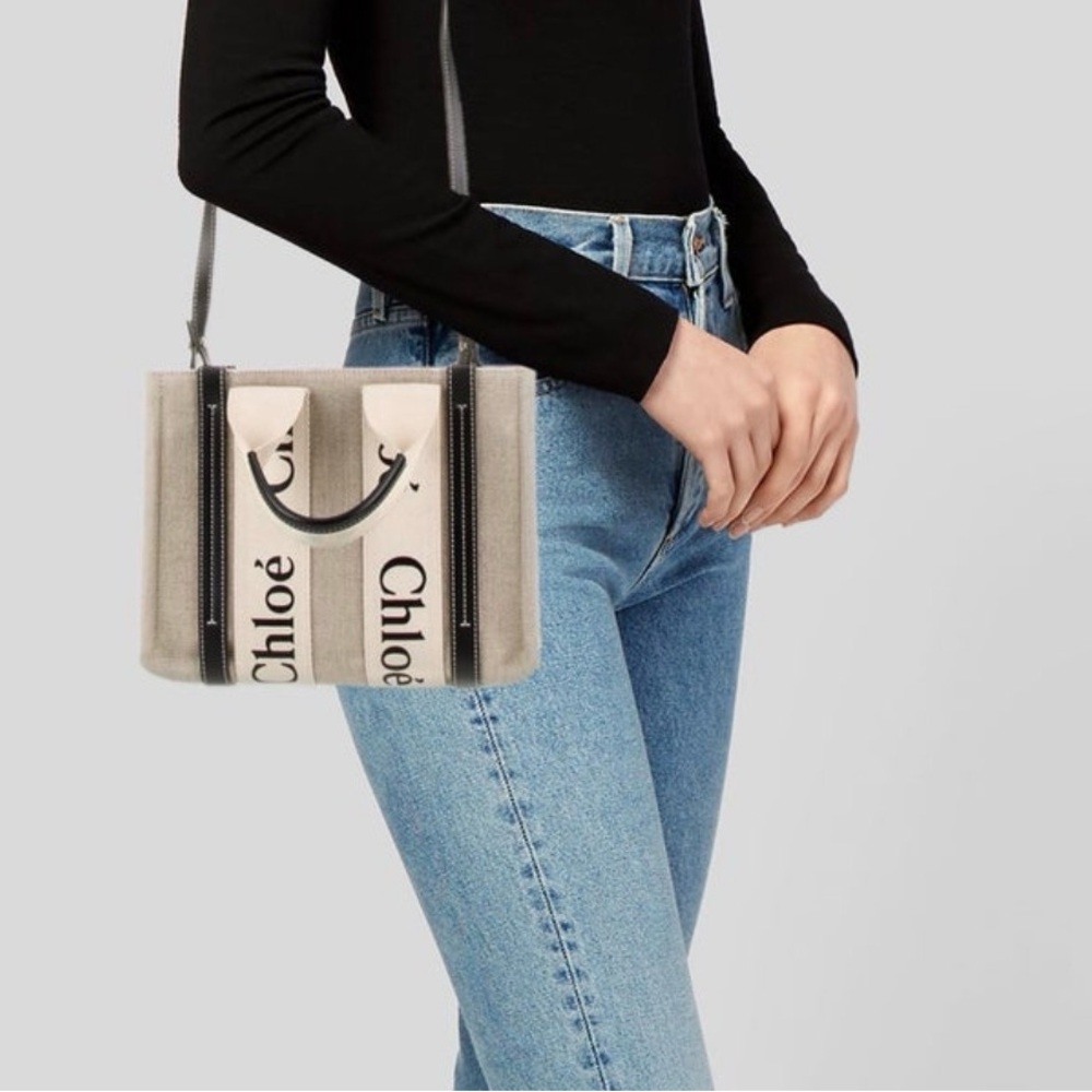 Chloé Canvas Tote Bag - Picture 4 of 6